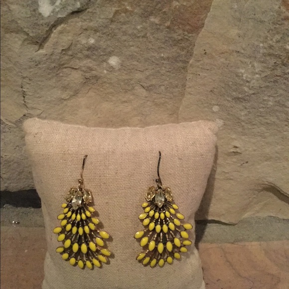 Stella & Dot Nora Chandelier Earrings - Picture 2 of 2